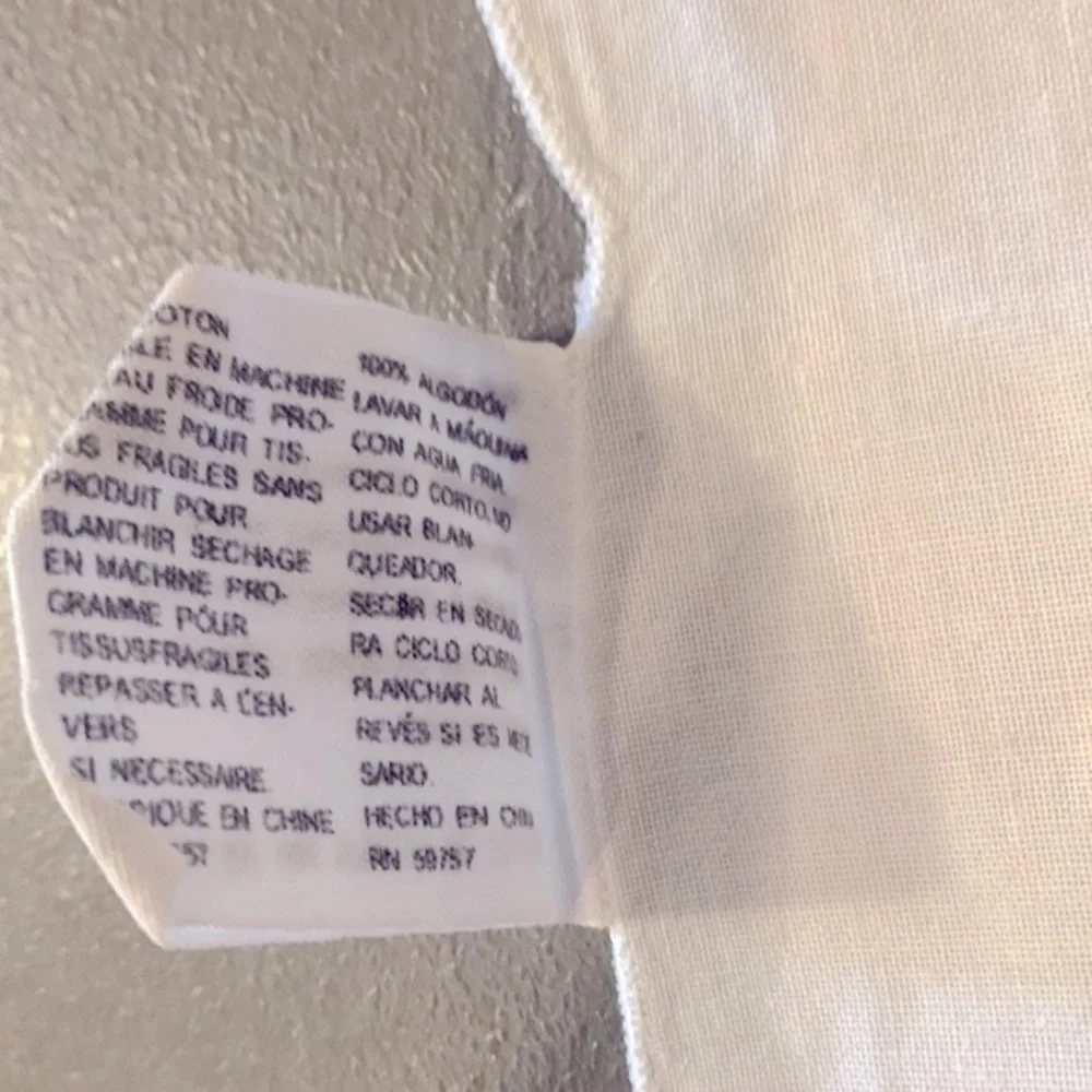 NWOT Needwork Holly Cloth Napkins 16x16 (7)‎ Cotton